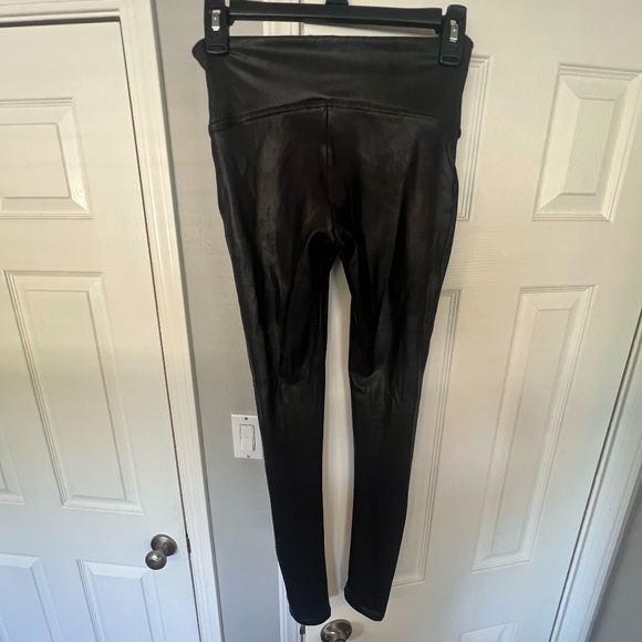 Spanx Faux Leather Leggings - Picture 3 of 6